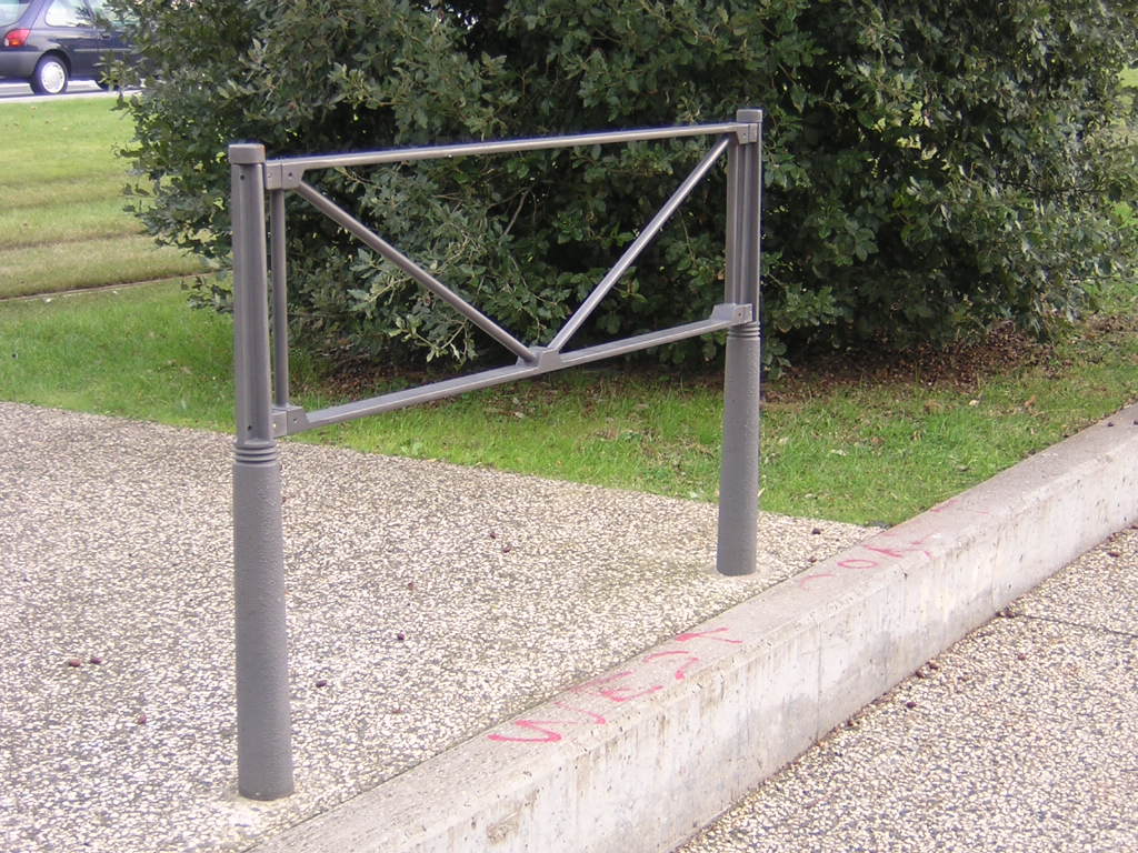 Barrière Mercure - Acier et fonte – Image 2
