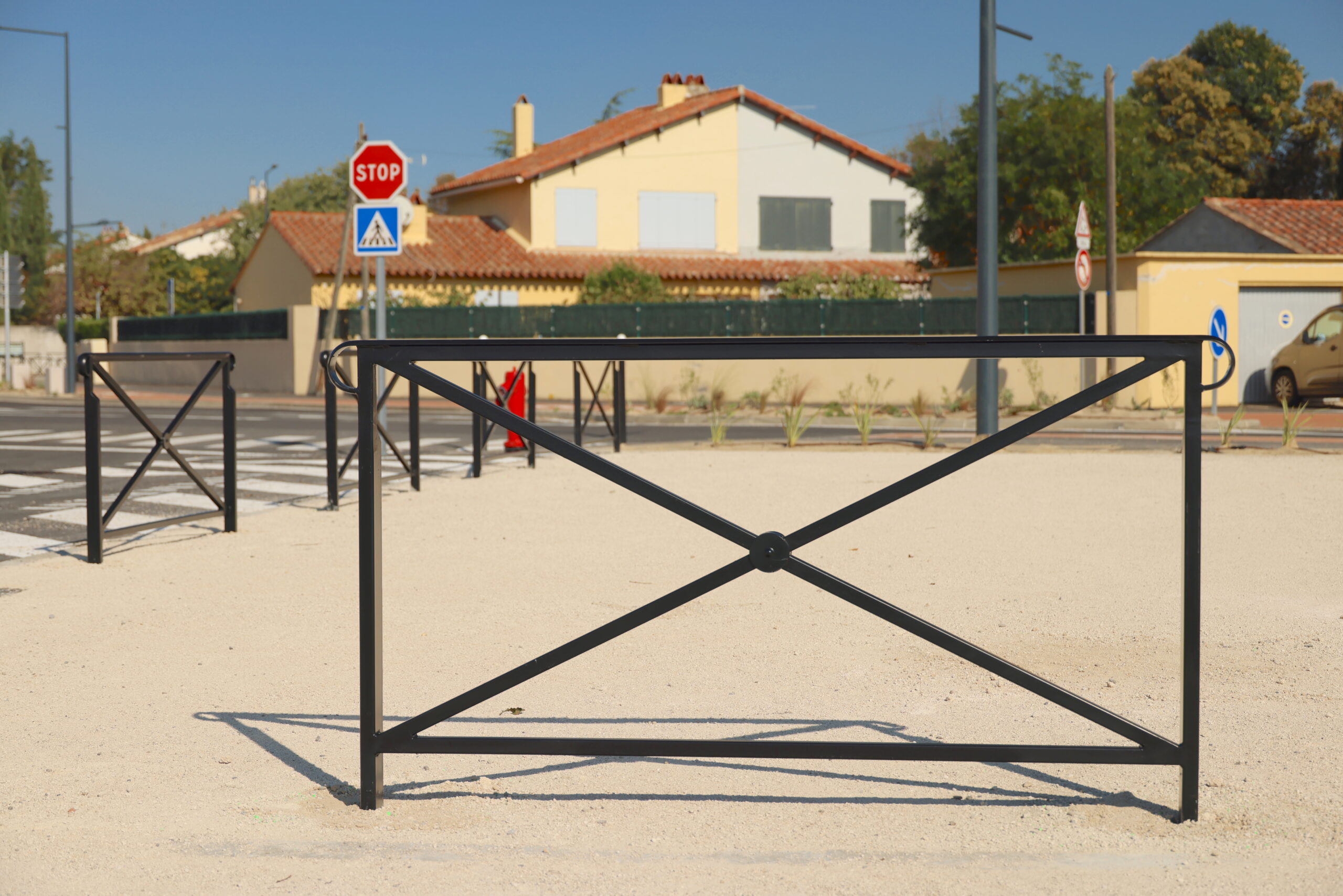 Barrière Croix de St André -Acier – Image 3